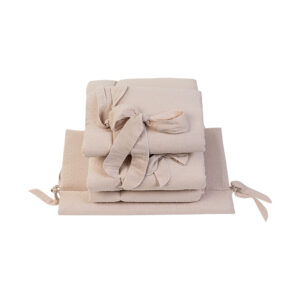 Bettstoßstange aus Plumetil Piuma für das ovale Bett Rondò